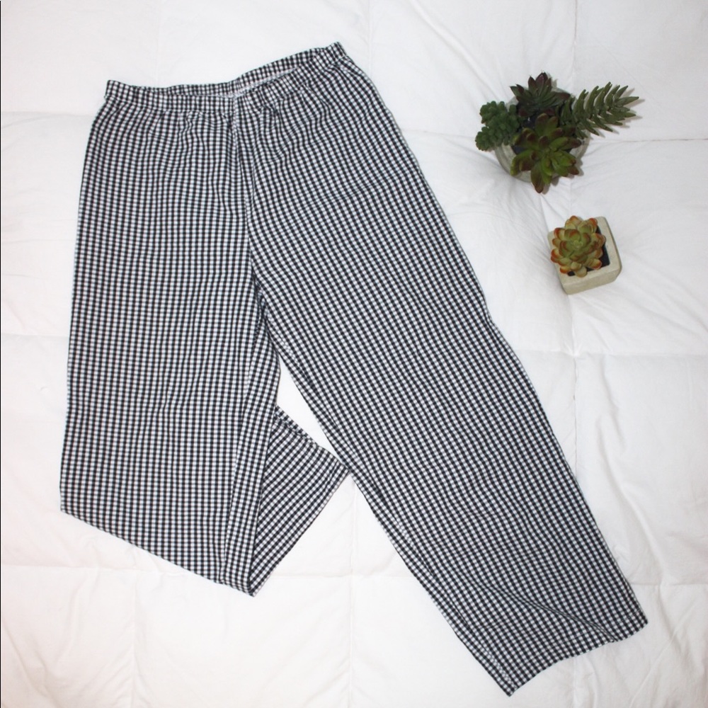🔴 GINGHAM CROP PANTS